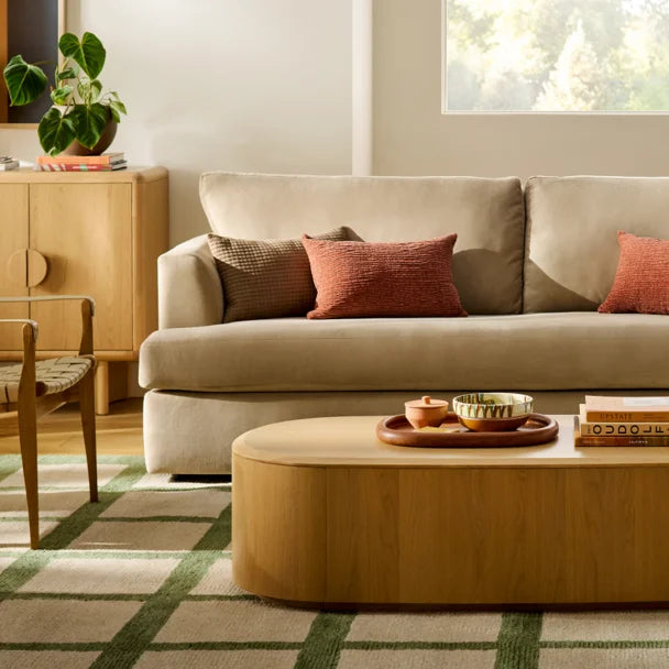 Living Room & Entertainment
