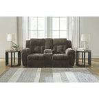 Signature Design by Ashley Frohn, zweisitziges Sofa mit zwei Relaxfunktionen und Konsole – 80W x 40D x 42H
