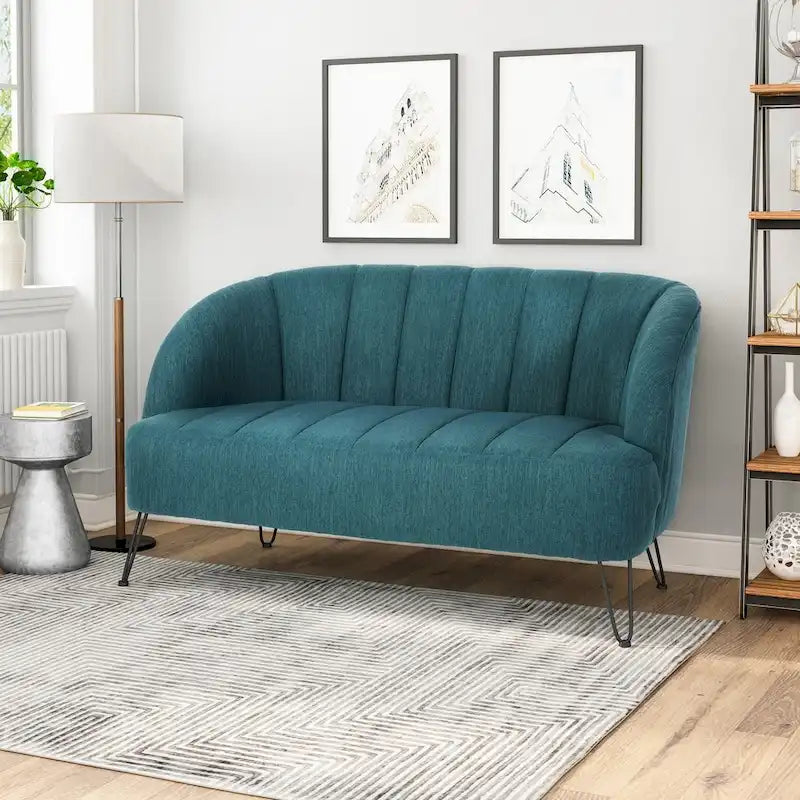 Causeuse moderne Lupine en tissu avec pieds en épingle à cheveux, par Christopher Knight Home