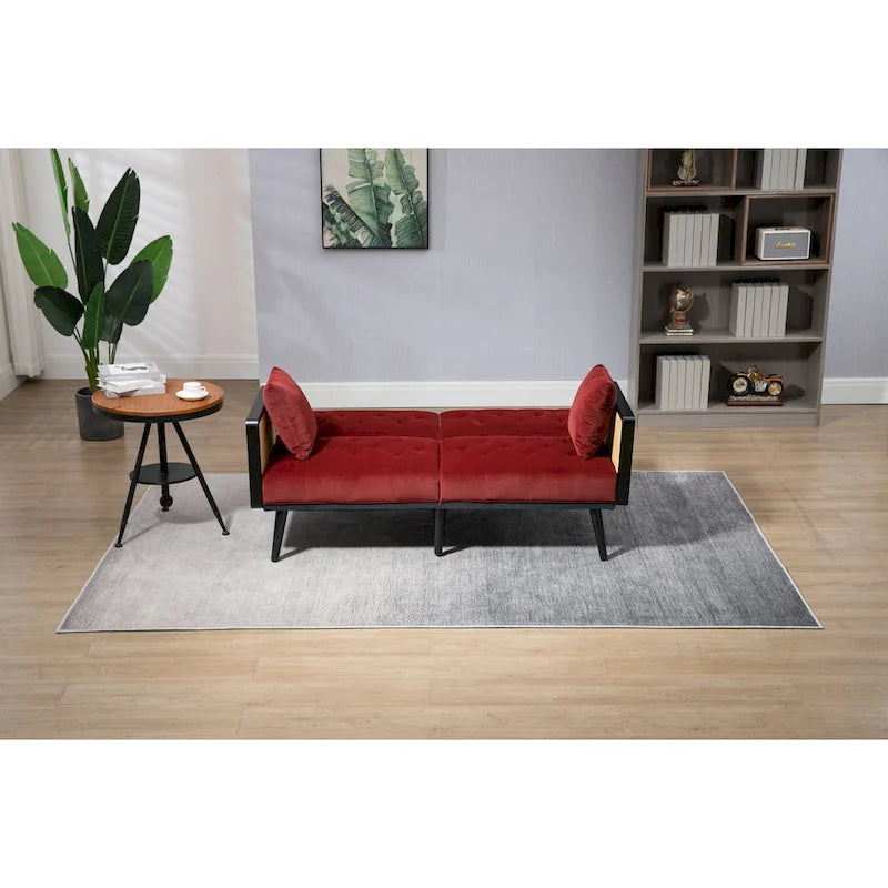 Met fluweel beklede, gecapitonneerde slaap-loveseat met armleuningen en metalen poten