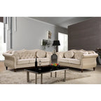 Gracewood Hollow Mantel - vuosisadan puolivälin koristein koristeltu Chesterfield-sohvaryhmä