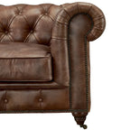 Century Chesterfield-loveseat - licht kastanjebruin leer