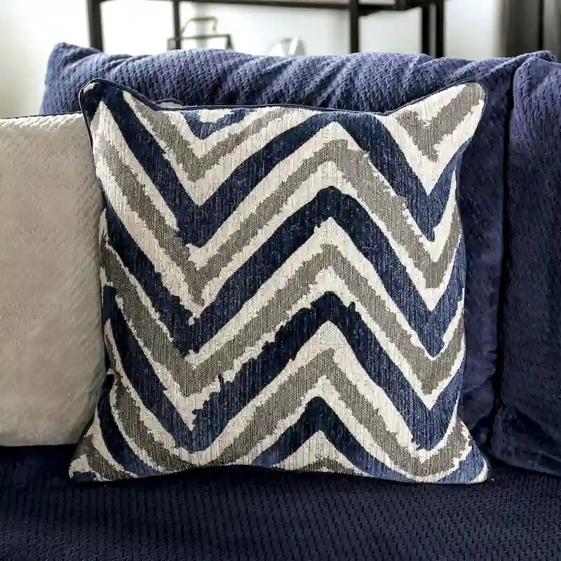 Ensemble Slaren 2 pièces composé d’une méridienne et d’un fauteuil rembourrés en microfibre bleu marine, style transitionnel, par Furniture of America