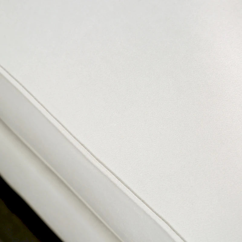 Addae glamoureuze 2-delige bankenset van witte stof met capitonnering van Furniture of America