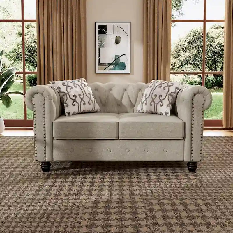 Divanetto Chesterfield in lino Morden Fort con capitonné a bottoni, borchie e gambe in legno massiccio per il soggiorno