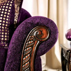 Traditioneller Grendel-Zweisitzer aus violetter Chenille mit gerollten Armlehnen von Furniture of America