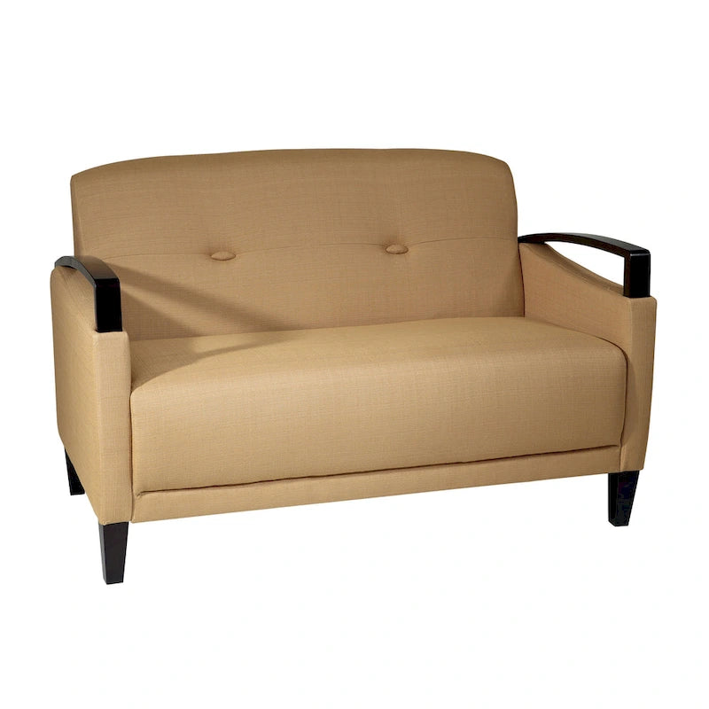 OSP Home Furnishings Main St., dwuosobowa sofa z łatwą w czyszczeniu tkaniną Interlace oraz drewnianymi podłokietnikami i nóżkami w kolorze espresso