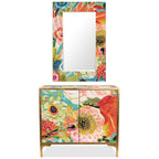 Set van een kasttafel en spiegel van kunstglas met bloemmotief uit de serie Secret Garden