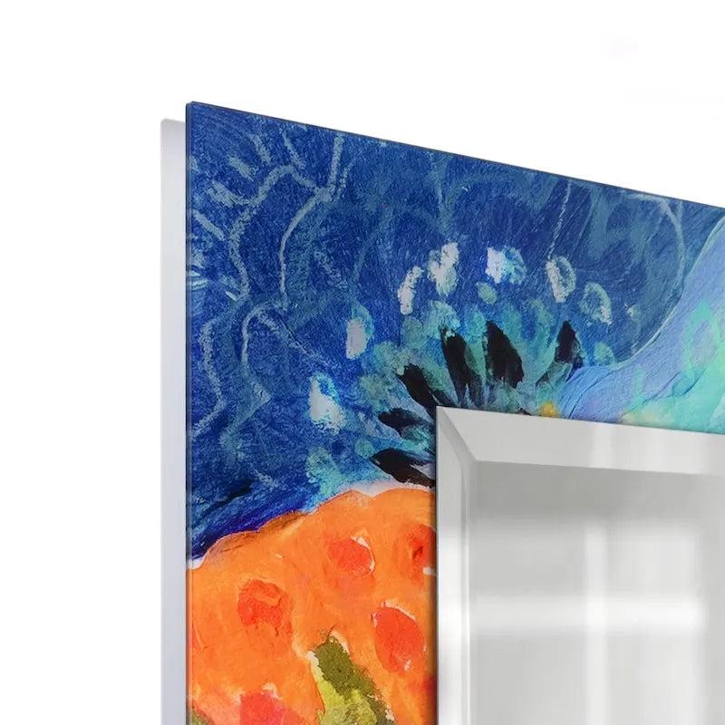 Set van een kasttafel en spiegel van kunstglas met bloemmotief uit de serie Secret Garden