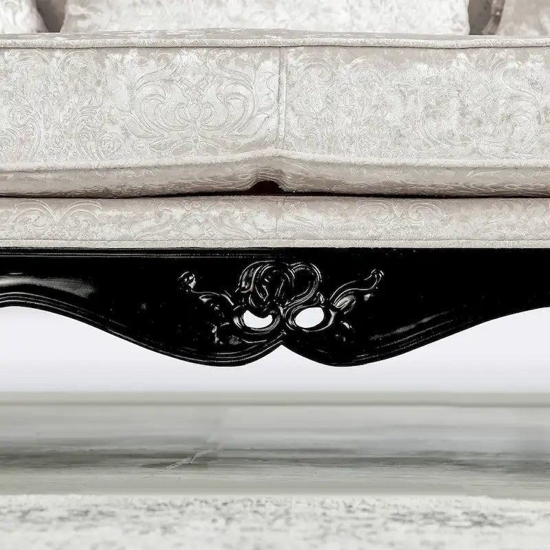 Tradycyjna dwuosobowa sofa Furniture of America Clarissa z pikowanym guzikami oparciem i poduszką dekoracyjną