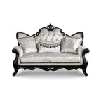 Tradycyjna dwuosobowa sofa Furniture of America Clarissa z pikowanym guzikami oparciem i poduszką dekoracyjną