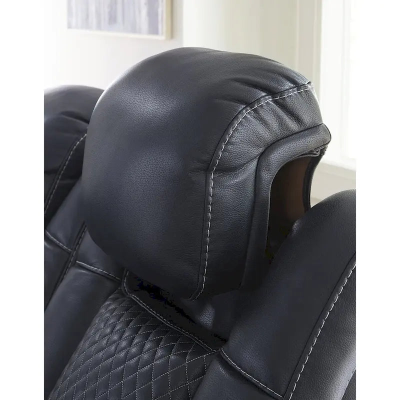 Signature Design by Ashley Fyne-Dyme elektrisch verstellbares Relax-Loveseat mit Konsole – 74W x 43D x 43H