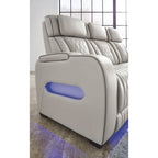 Signature Design by Ashley Boyington graue elektrisch verstellbare Relax-Zweisitzer mit Konsole – 75W x 40D x 44H