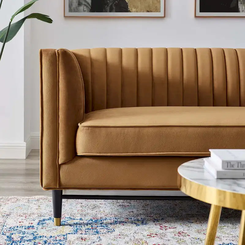 Devote getuftetes Loveseat aus Performance-Samt mit Kanalheftung